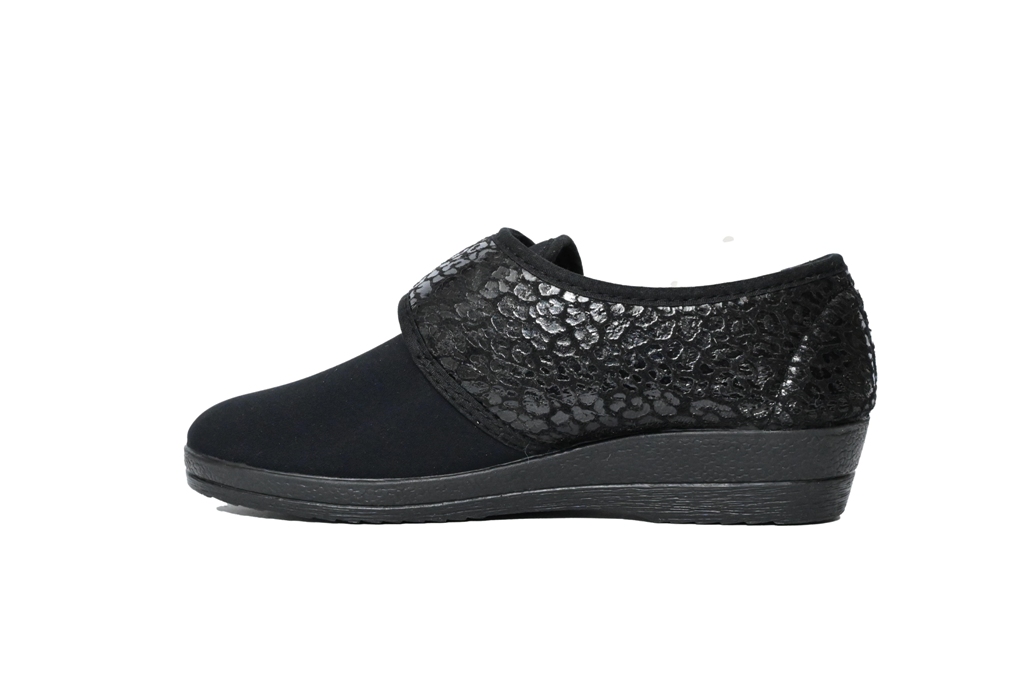PANTOFOLE A SCARPA NERA