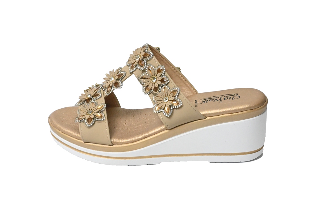 scalzato elegante con zeppe 60 beige