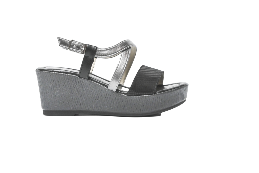 Sandali donna nero in pelle con zeppa 70